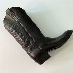 Black Justin cowboy boots